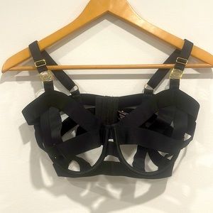 ✨Strappy Open Cut Demi Bra ✨